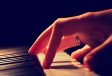 欧冠-大马丁神扑 尤文图斯0-0战平阿斯顿维拉.